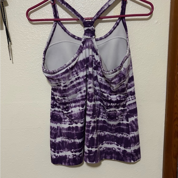 Athleta - Picture 2 of 3